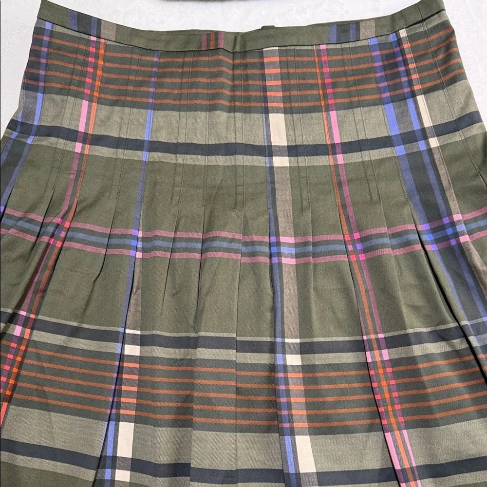 Akris Punto Green Plaid Skirt Set with Matching Blazer